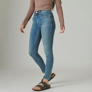 Lucky Brand High Rise Bridgette Skinny - Size 25